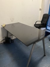 Scrivania in Vetro temperato nero 160x80cm Gambe Metallo Grigio IKEA GALANT
