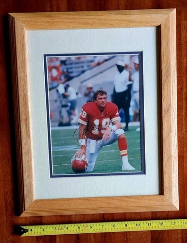 JOE MONTANA Autographed Framed Photo