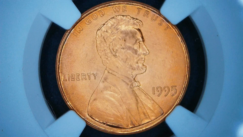 1995 Lincoln Memorial **Doubled Die Obverse** NGC MS68 RD ""Freshly Graded" - Image 3 of 4