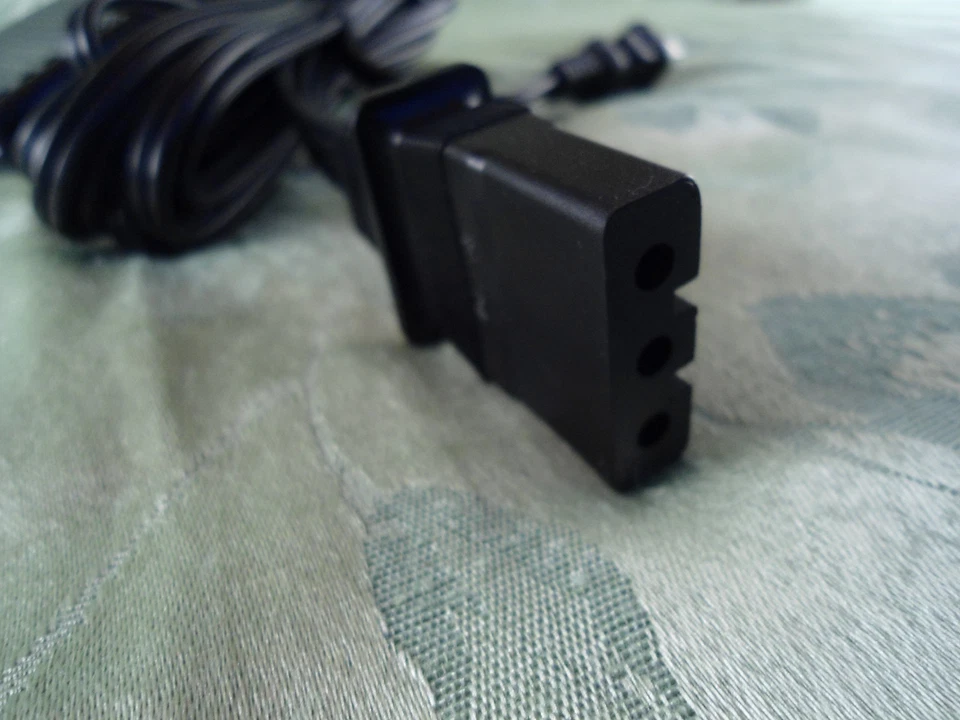 Foot Control Pedal+Cord Brother 920D,925D,934D,935D,1034D,1681,1781,2340CV,3034D - Image 4 of 4