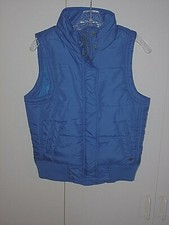 TOMMY GIRL BLUE PUFFY WINTER VEST-M-BARELY WORN-ZIP/SNAPS-POLY-37.5" CHEST-WARM