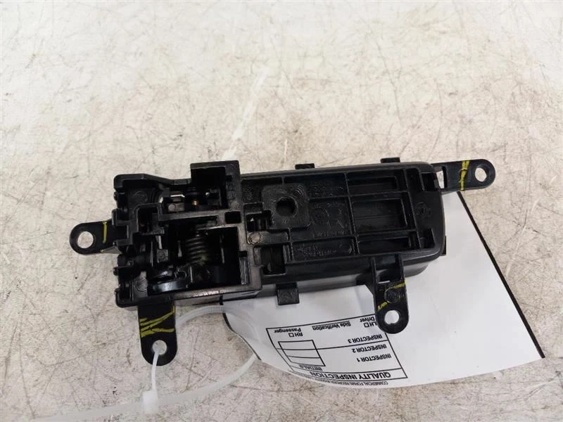 Nissan Sentra 2010 manija de puerta interior delantera derecha Foto 4 de 4