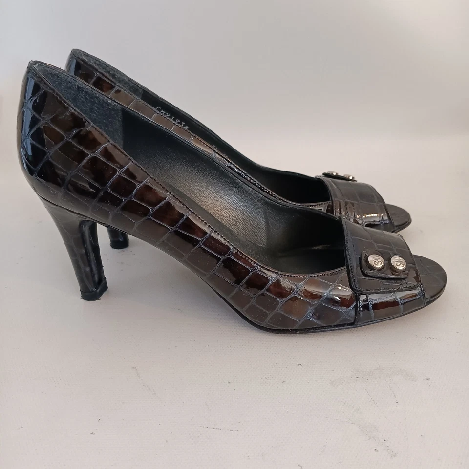 Stuart Weitzman Patent Leather Crocodile Embossed Peep Toe Heels 7.5 EUC - Image 3 of 4
