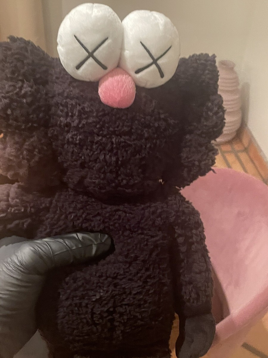 KAWS Black BFF Plush (Kaws BFF plush limited edition) 2016 KAWS Black BFF Plush (Kaws BFF plush limited edition) 2016