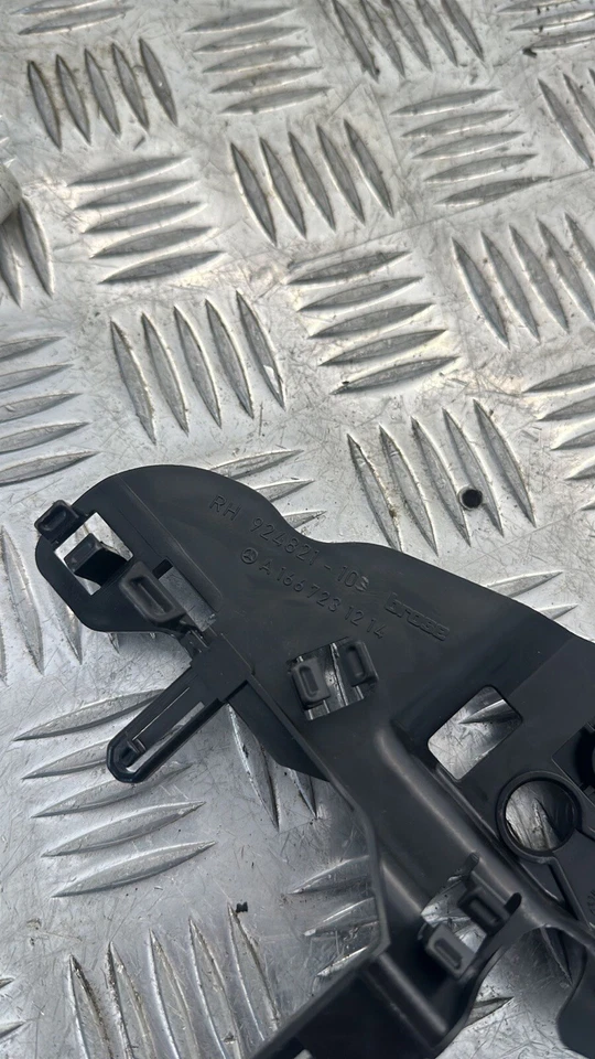 MERCEDES-BENZ ML350 AMG LINE BLUETEC A 2015 MANGO DE CERRADURA PUERTA DELANTERA SOPORTE DERECHO Foto 3 de 3