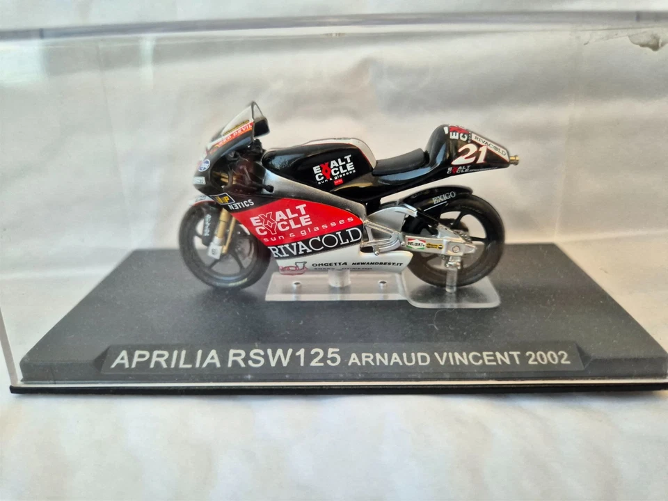 IXO 1/24 CLASSIC APRILIA RSW125 ARNAUD VINCENT 2002 MOTO GP BIKE MOTORCYCLE - Image 2 of 3