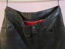 VTG. WILSON LEATHER - PELLE STUDIO - BLACK LEATHER BIKE PANTS BOOTCUT - SHORT 12