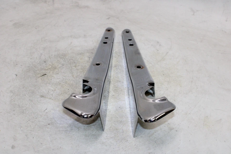 Harley-Davidson Sportster 883 2007 OEM guardabarros trasero pasajero agarre riel par Foto 3 de 4