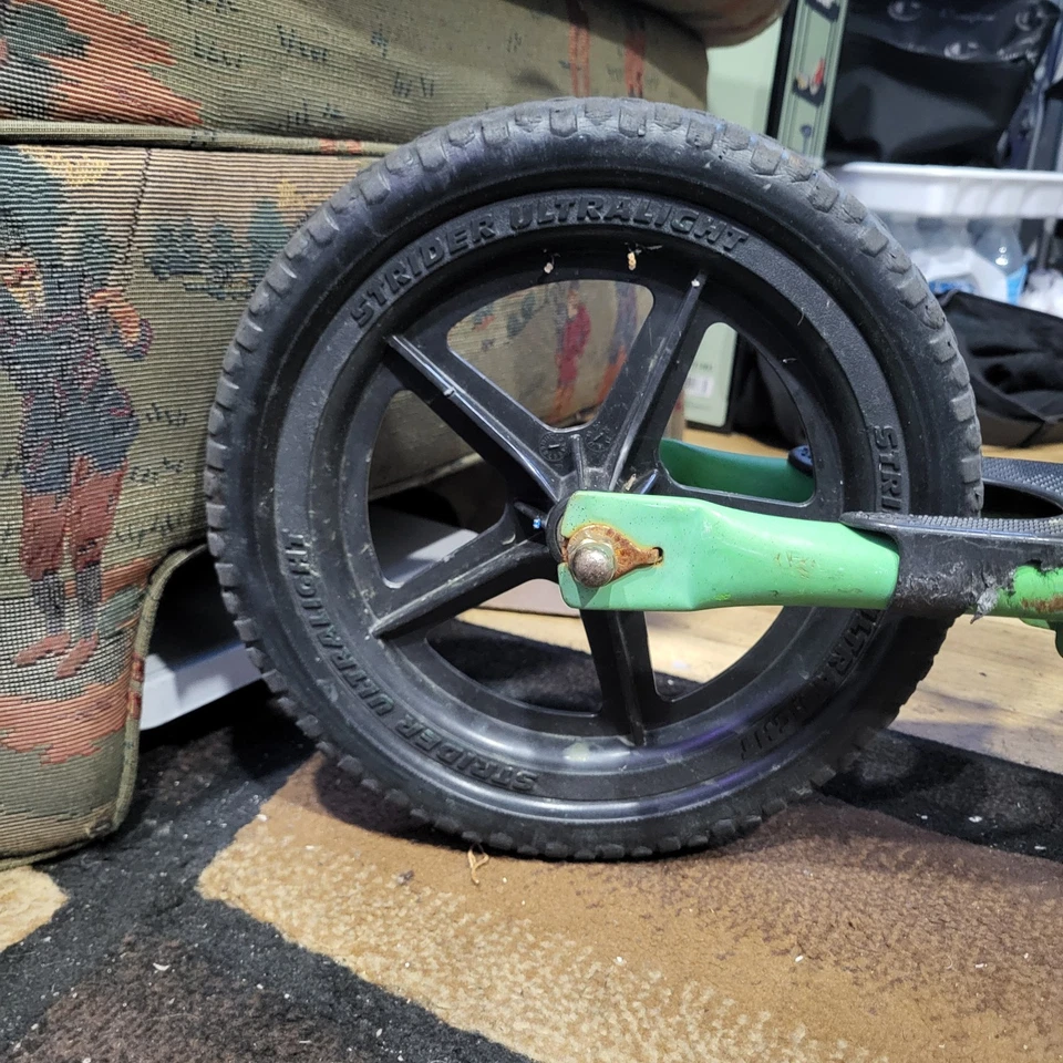 Strider 12” Sport balance Bike - No Pedal Balance Bicycle for Kids 1 to 4 Years - Image 3 of 4