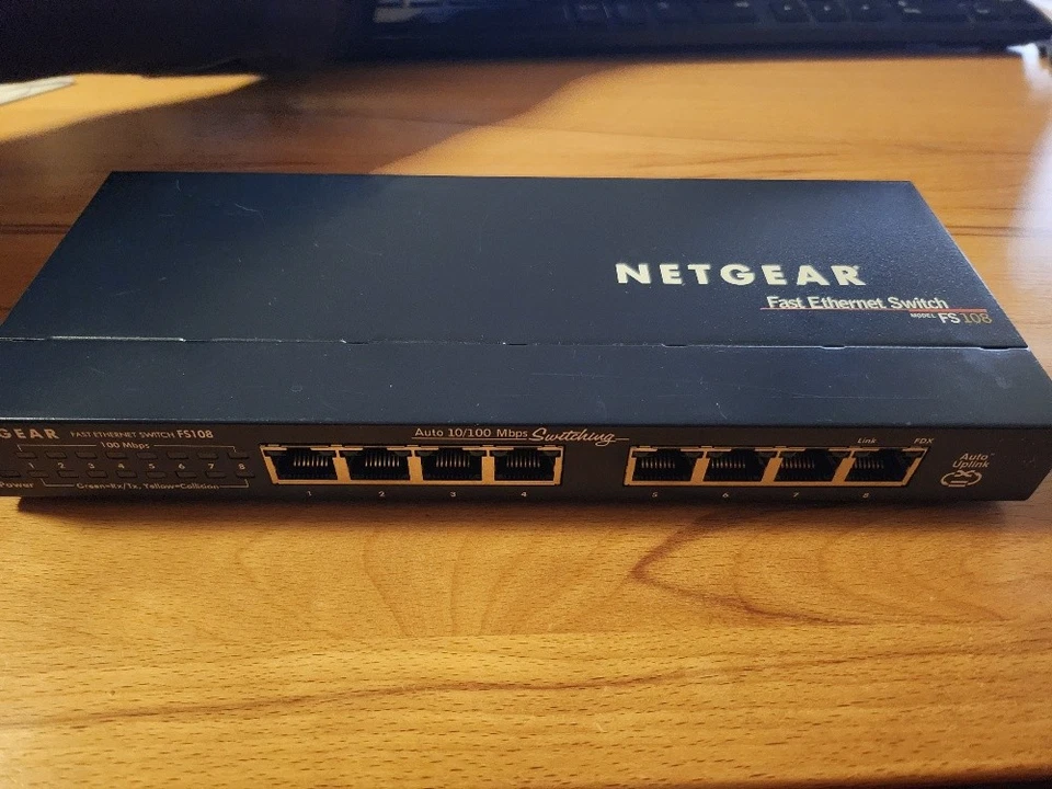 NETGEAR FS108 - 8-Port 10/100 Mbps Fast Ethernet Unmanaged Switch