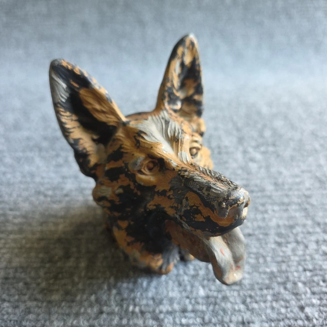金属製動物頭部　アンティーク風　アルミ CAR MASCOT HOOD ORNAMENT RADIATOR CAP CAST IRON ALSATAIN GERMAN