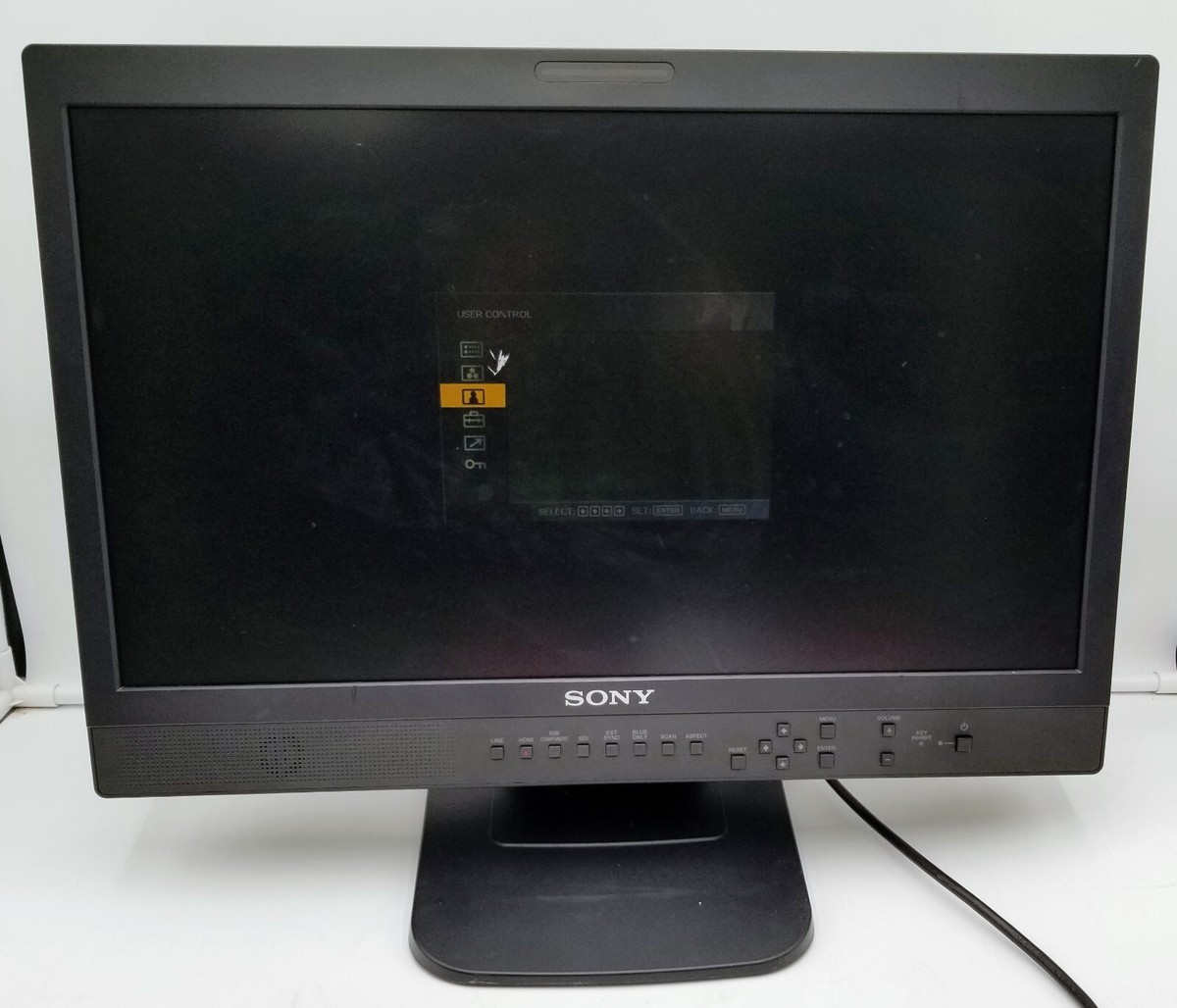 SONY　LMD-940W　② LMD-940W LCD Production Monitor - Sony Pro