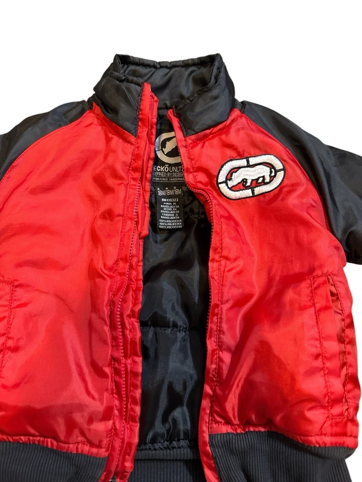 Chaqueta acolchada 18 meses estilo Y2K ecko ilimitada roja y negra cremallera completa Foto 3 de 3