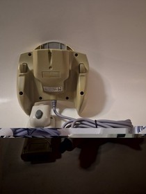 SEGA Dreamcast Controller - Yellowing With yellowed Performance Rumble Pack