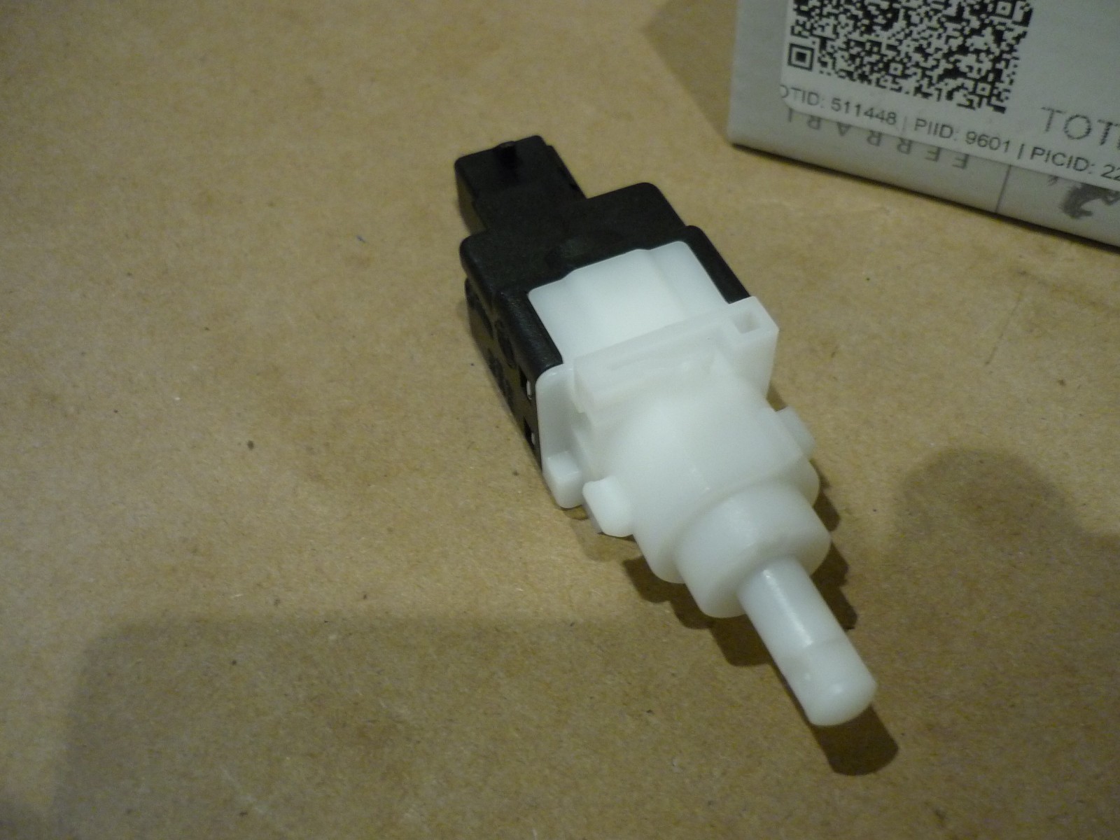 Ferrari 430,458,488,599,612 Others- Brake Pedal Light Switch  (NEW) - P/N 201957