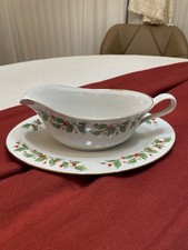 China Pearl Fine China Noel Gravy Boat with Underplate