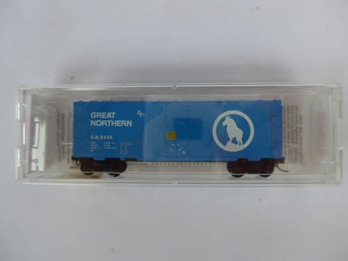 Micro Trains 74030 Spur N Great Northern 40' Box Car in OVP  | Zustand: Gebraucht