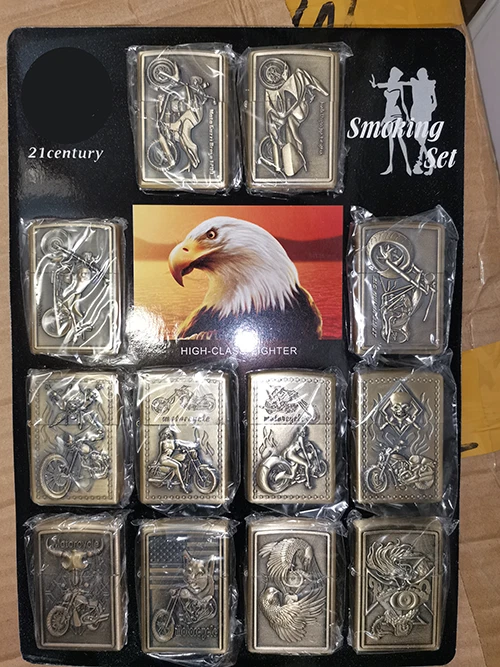 ACCENDINO a BENZINA Tipo ZIPPO Stile AMERICANO AQUILA + Ricarica Lighter Fluid