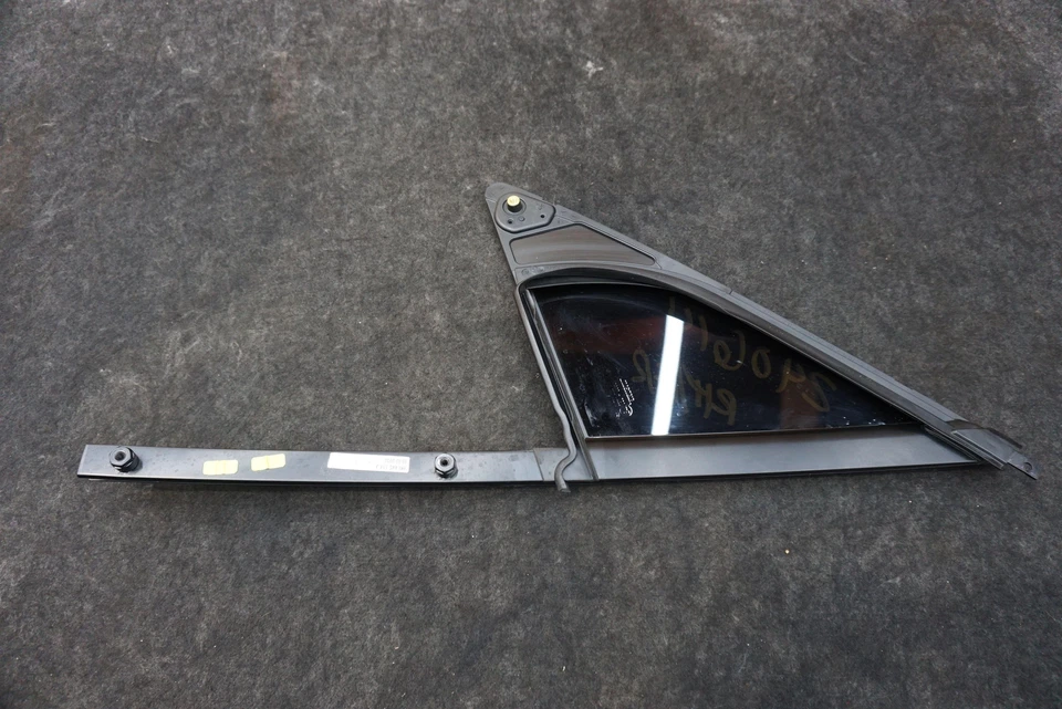 Front Right Side Door Vent Corner Glas 9Y0845114J Porsche Cayenne GTS 9YA 19-23 - Image 4 of 4