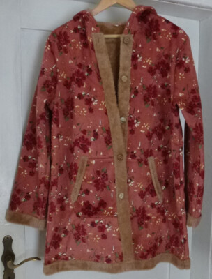 Jacke altrosa mit Blumen Gr. L 65% Baumwolle mit Kapuze & Plüschfutter