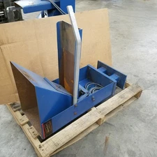 Quantum Feeder Systems JJ10UFT Hopper, 115V, 60Hz, 5 Amp, 17" x 12"" Chute