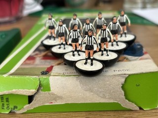 Subbuteo LW Team Ref 8 Newcastle United Dunfermline PAOK IN ORIGINAL REF BOX