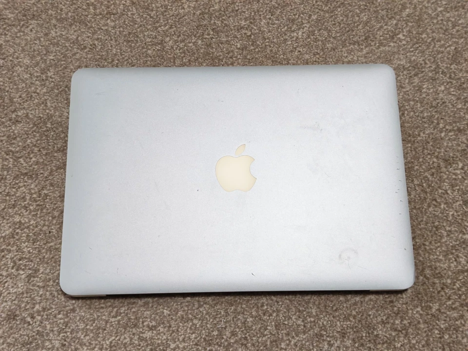 Apple MacBook Pro 13" 2015 · i5 · 16GB · 500GB, photo 2 of 5