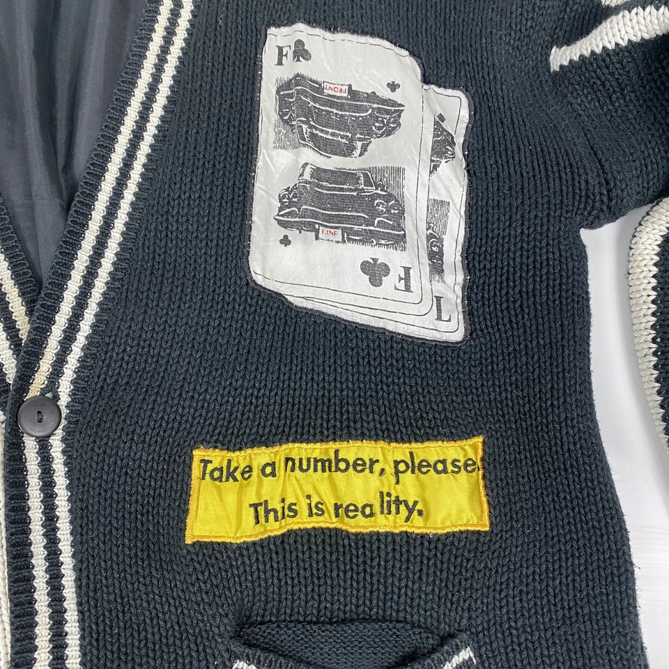 RARO Talla XL De Colección Suéter Frontline Blanco y Negro Tejido Cárdigan Forrado Hecho en Corea Foto 3 de 4