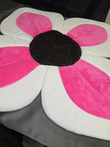 Blooming Bath Sink, Tub Mat For Babies. Super Soft And Clean Pink And White - Picture 2 of 6