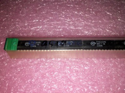 (4 PIECE LOT) CY93L422PC, CYPRESS, 256 X 4 STANDARD SRAM, 60 ns, PDIP22