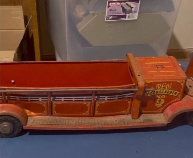 Gran Lumar Marx 1950 VFD gancho y escalera #9 camión de bomberos hojalata litografía 35" de largo Foto 3 de 4