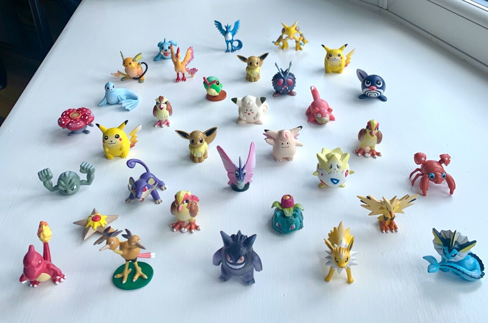 Figuras de acción de Pokémon, juguetes de Anime, Slowpoke, Charmander,  Eevee, Bulbasaur, Squirtle, Cubone, Vulpix, Psyduck