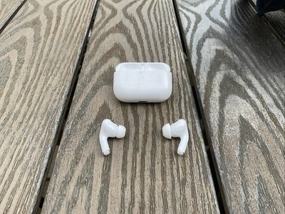 Apple AirPods Pro 2nd Generation with MagSafe Case USB-C White MTJV3AM/A