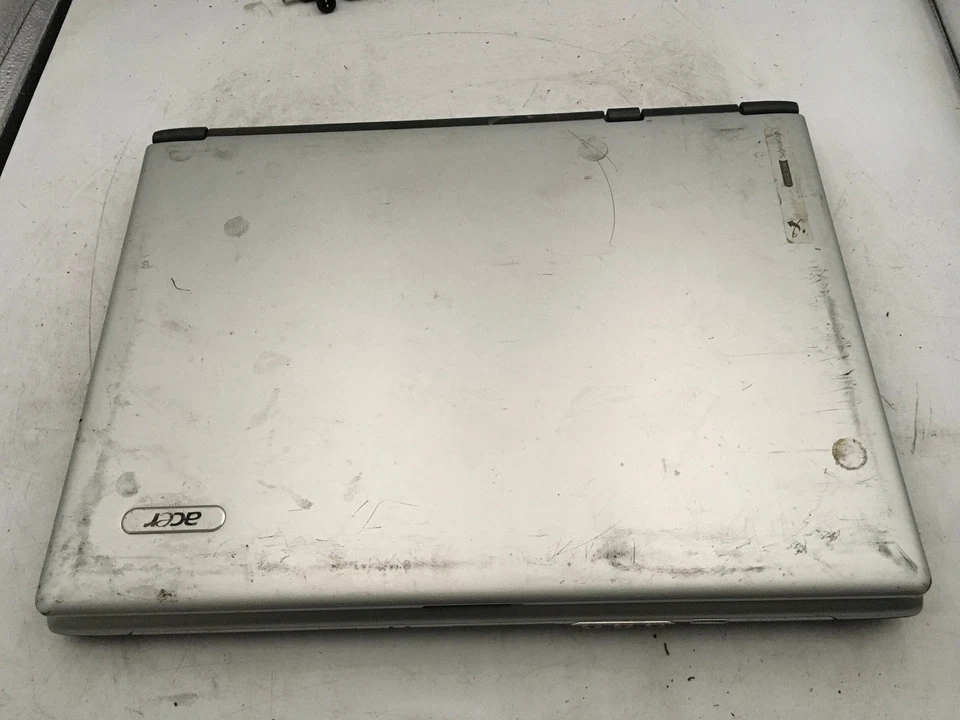 ACER ASPIRE 3000 ZL5 - BOOTS TO BIOS - AMD SEMPRON 3100 - 1GB RAM - READ DESC-BB - Image 4 of 4