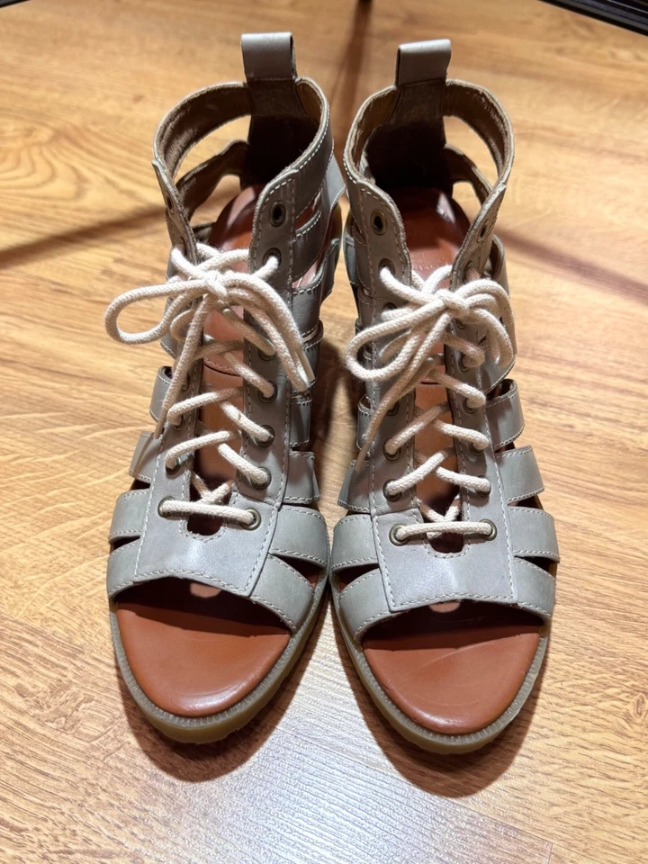 Sandalias Dr. Martens Mona Gladiador Tacón Cuña Zapatos Gris Claro Talla EU38 UK5 US7 Foto 3 de 4