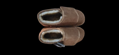 LAMO Slippers Mens Small 7-8 Sheepskin Suede Wrap Bootie NEW Chestnut