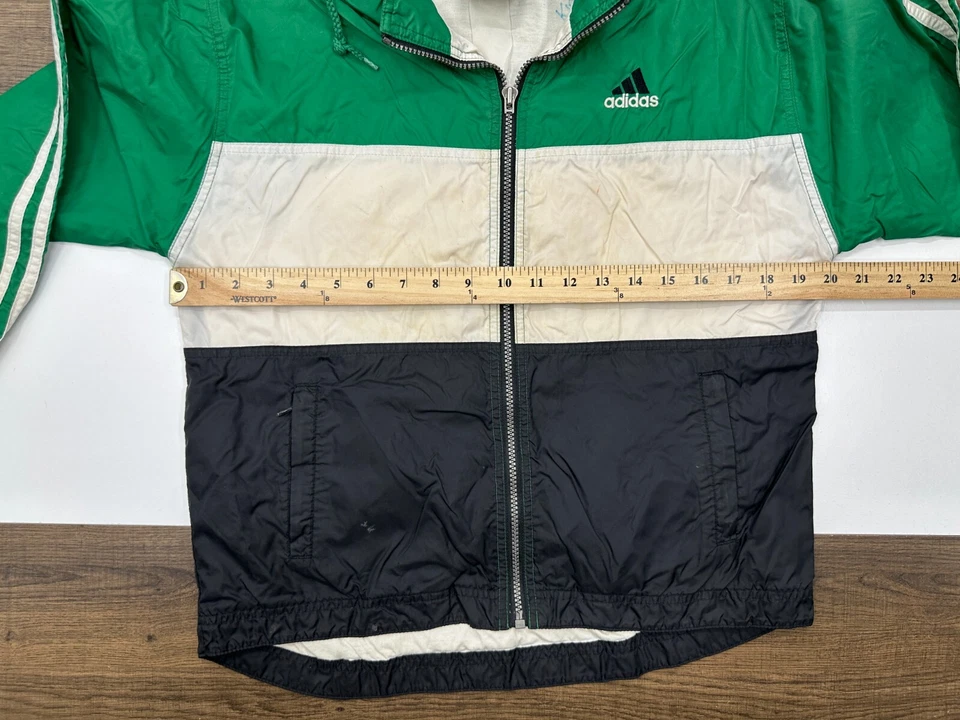 Chaqueta cortavientos deportiva vintage Adidas MED verde con capucha cremallera completa años 90 Foto 3 de 4