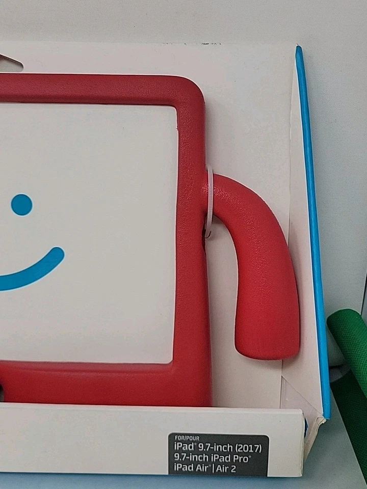 Speck iGuy Case for Apple iPad 9.7" (6th/5th Gen) iPad Air 2/Air 1 Kid Friendly - Image 3 of 4