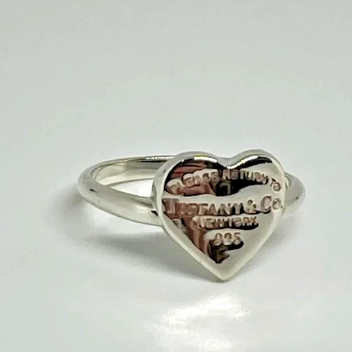 Please Return To Tiffany & Co. Sterling Silver Classic Heart Band Ring Size 7 - Image 4 of 4