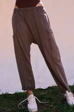 Free People Movement Women's Charcoal Brown Hot Shot Relaxed Fit Pants Sz M