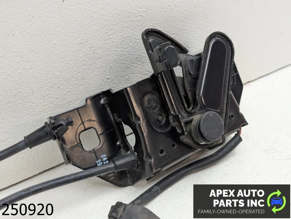 OEM 2019-2025 Chevrolet Malibu 1.5L HOOD BONNET COVER SECONDARY LOCK LATCH CATCH Foto 3 de 4