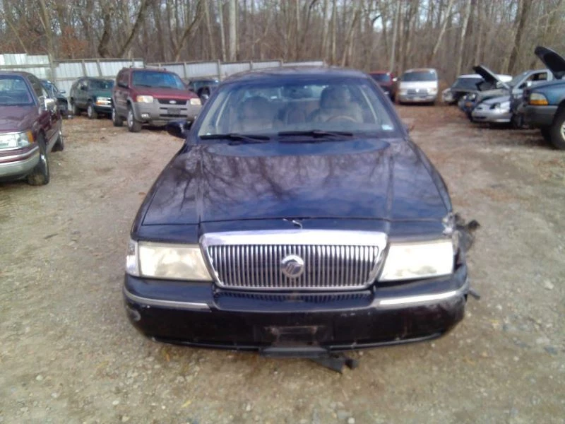 Radiator Fits 03-05 CROWN VICTORIA 1301717 Foto 2 de 4