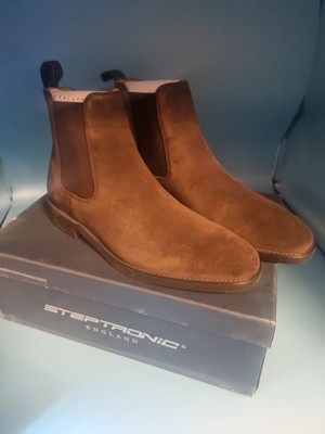 steptronic suede boots