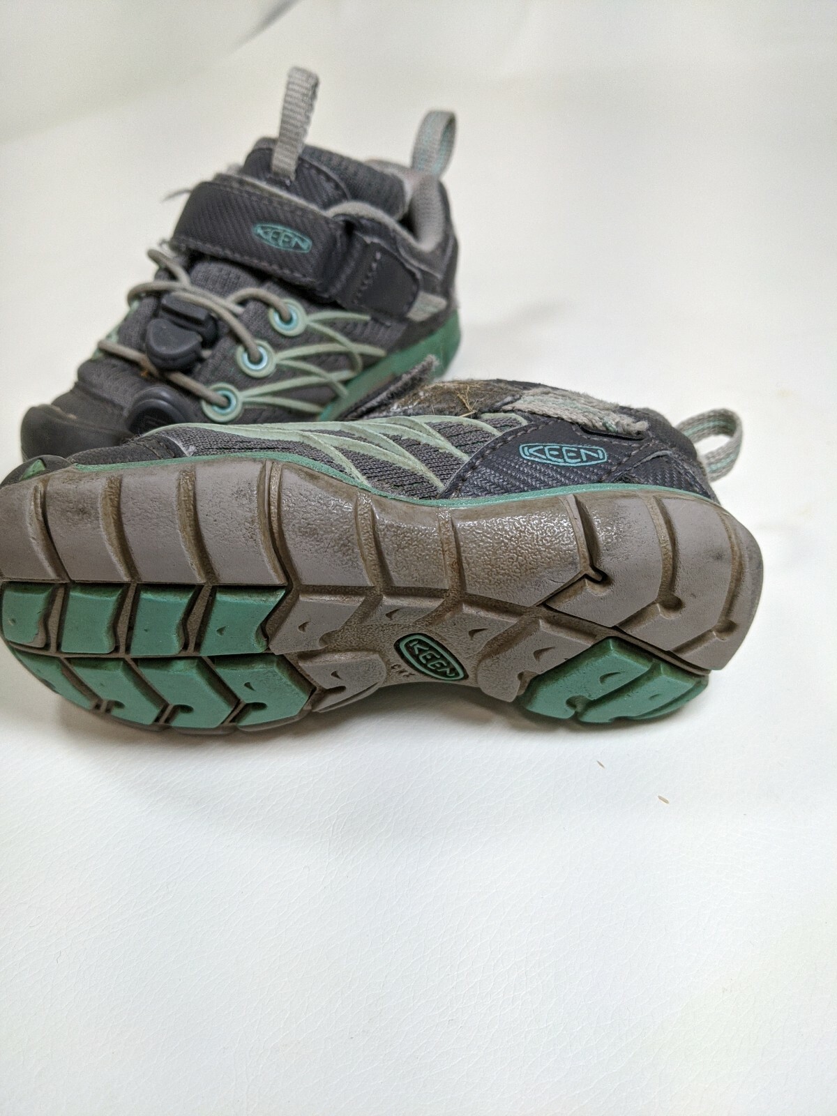 KEEN Chandler CNX 1019857 Athletic Shoes Big Kids Boys Size US 6 