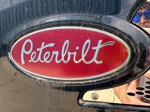 Peterbilt 579 Emblem - Used