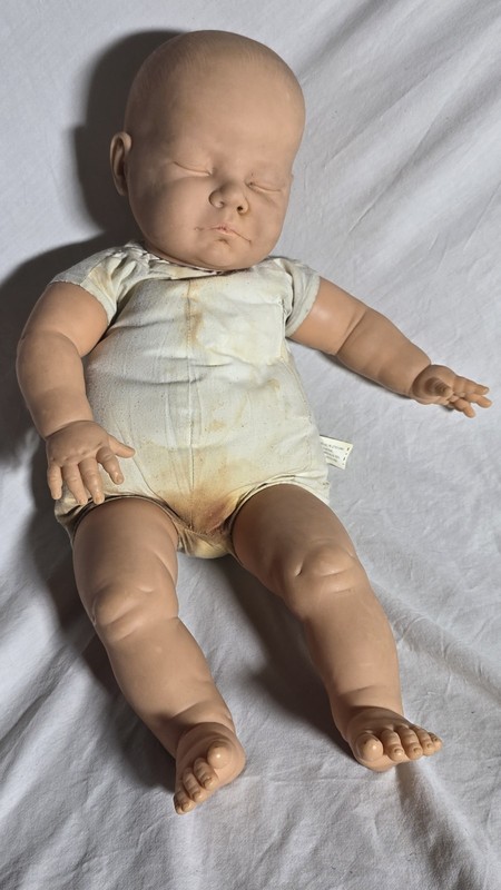 VTG Berjusa JC Toys Sleeping Baby Doll Realistic 21” Eyes Closed Cloth Vinyl 