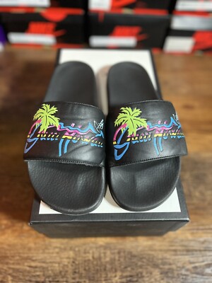 Gucci Hawaii Pool Slides - Size 9