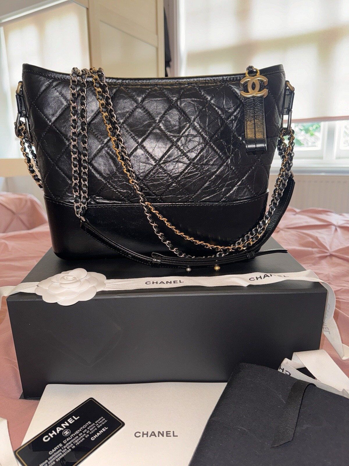 CHANEL BAG GABRIELLE Hobo Shoulder MEDIUM, Unique Multiple Chains , IMMACULATE!