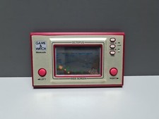 Thumbnail of ebay&reg; auction 134664454484 | GAME & WATCH WIDE SCREEN OCTOPUS OC-22 HANDHELD RAR ORIGINAL NINTENDO VON 1981