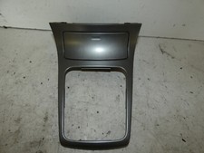 Aschenbecher Subaru Impreza GG9 BJ 2006 Kratzer vorhanden